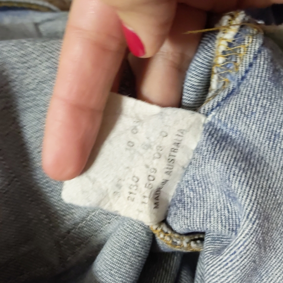 Vintage Levis 509? - Picture 4 of 13